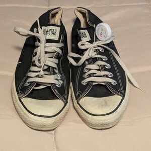 Converse low top classics